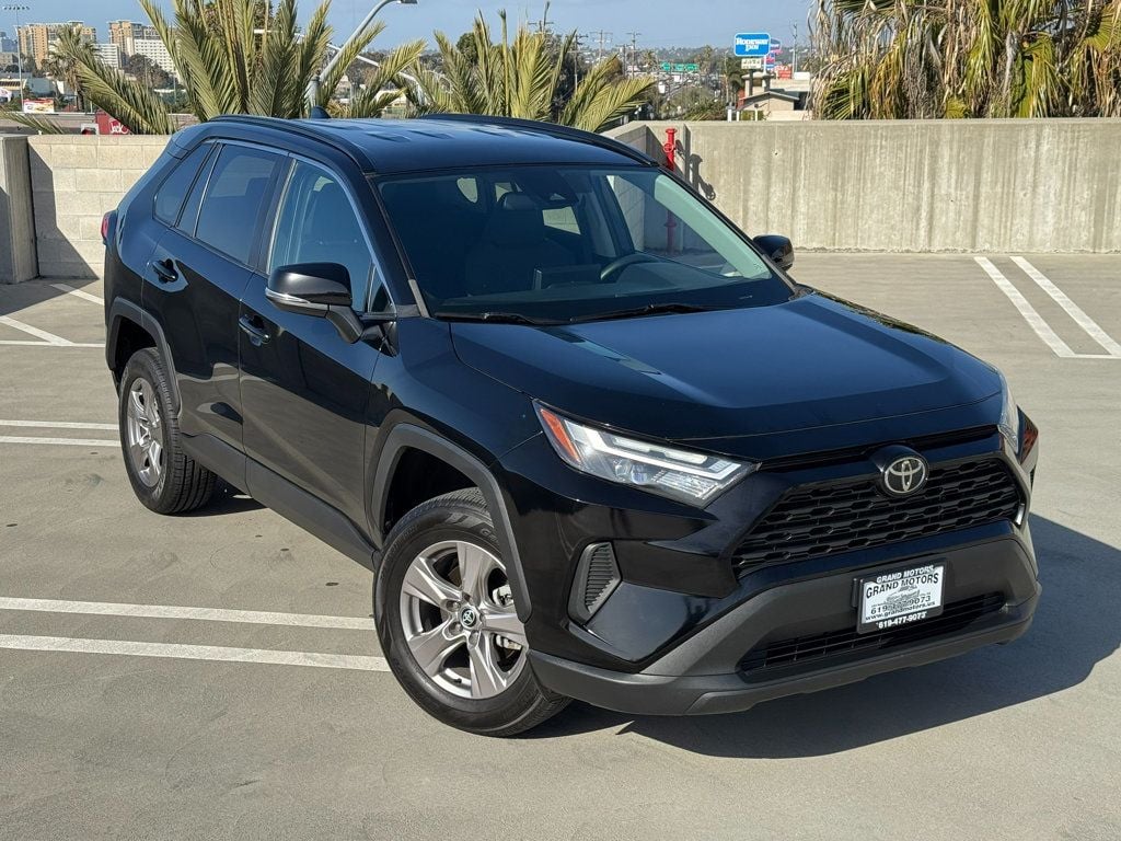 2022 Toyota RAV4 XLE FWD - 22709106 - 3