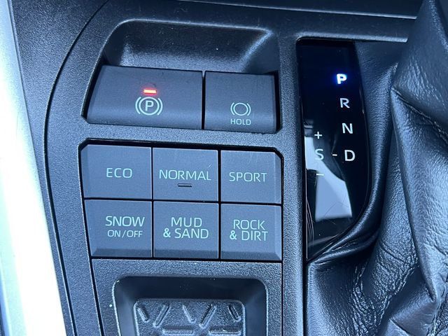 2022 Toyota RAV4 XLE Premium AWD - 23037718 - 27
