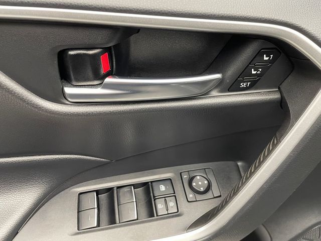 2022 Toyota RAV4 XLE Premium AWD - 22936214 - 9