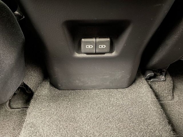 2022 Toyota RAV4 XLE Premium AWD - 22936214 - 38