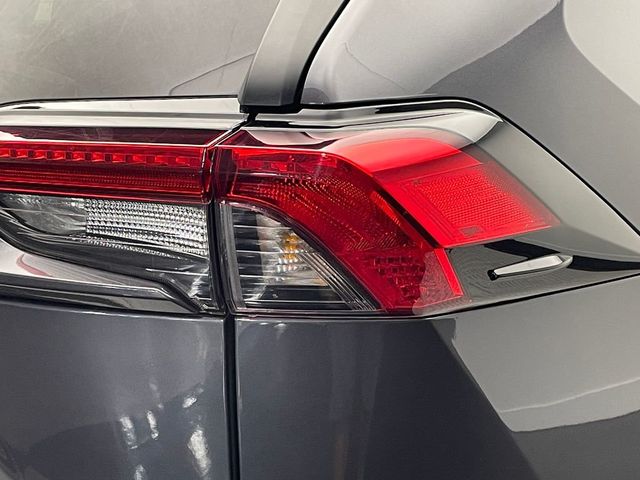 2022 Toyota RAV4 XLE Premium AWD - 22936214 - 43