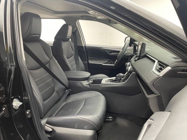 2022 Toyota RAV4 XLE Premium AWD - 22956549 - 17