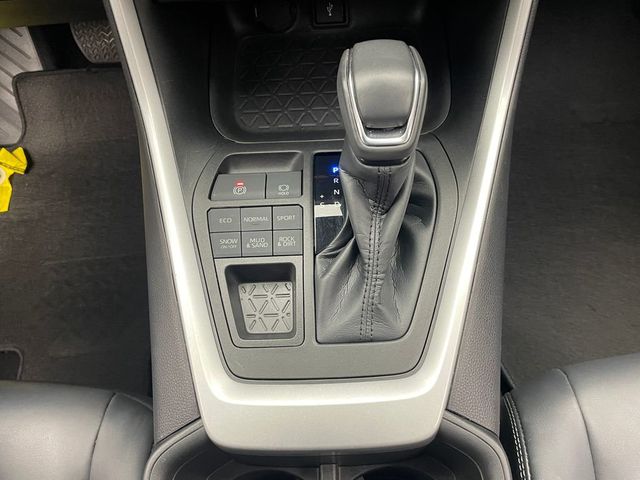 2022 Toyota RAV4 XLE Premium AWD - 22956549 - 28
