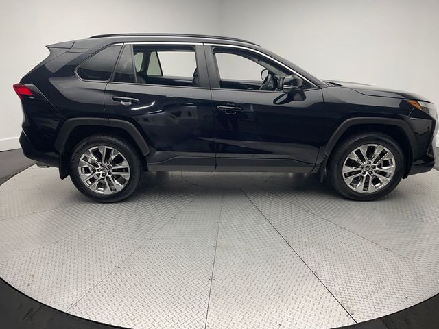 2022 Toyota RAV4 XLE Premium AWD - 22956549 - 3