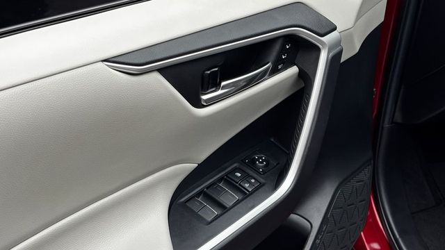2022 Toyota RAV4 XLE Premium AWD - 23034741 - 10