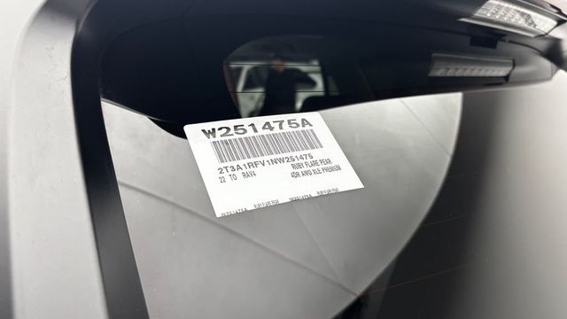 2022 Toyota RAV4 XLE Premium AWD - 23034741 - 36