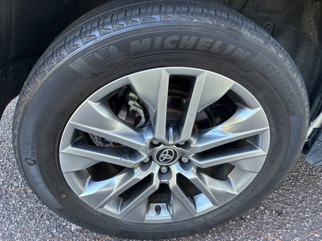2022 Toyota RAV4 XLE Premium FWD - 23024155 - 14
