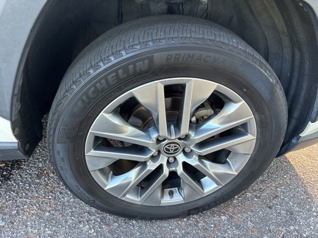 2022 Toyota RAV4 XLE Premium FWD - 23024155 - 15