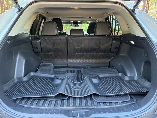 2022 Toyota RAV4 XLE Premium FWD - 23024155 - 16