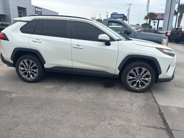 2022 Toyota RAV4 XLE Premium FWD - 23024155 - 1