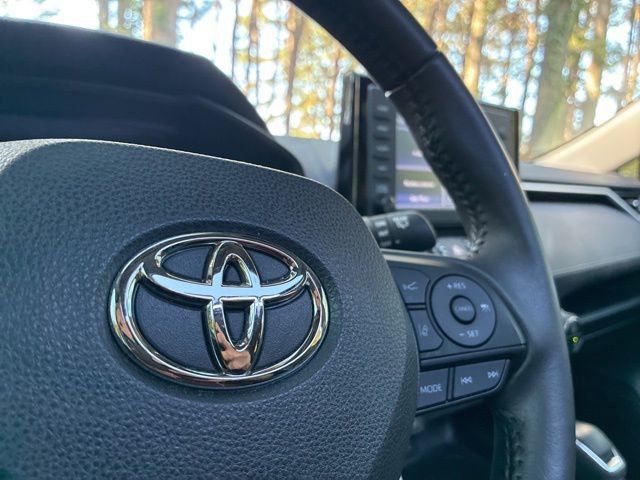 2022 Toyota RAV4 XLE Premium FWD - 23024155 - 27