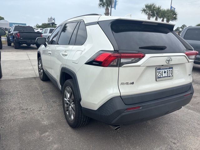 2022 Toyota RAV4 XLE Premium FWD - 23024155 - 4