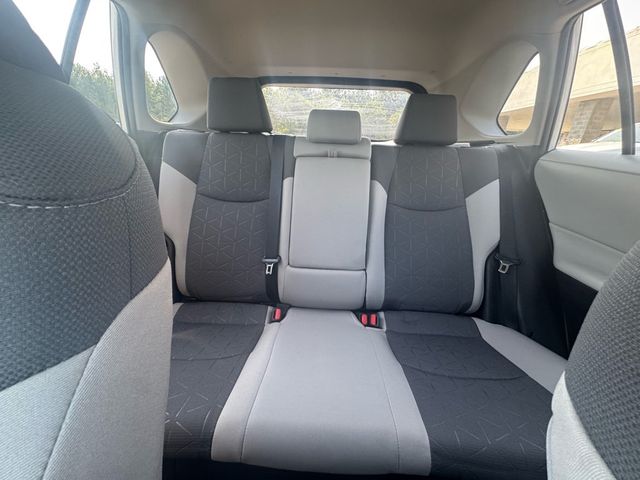 2022 Toyota RAV4 Hybrid XLE - 23044188 - 22