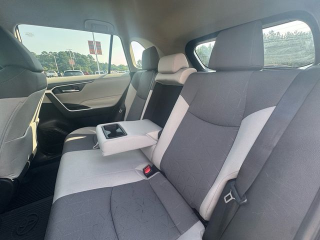 2022 Toyota RAV4 Hybrid XLE - 23044188 - 24