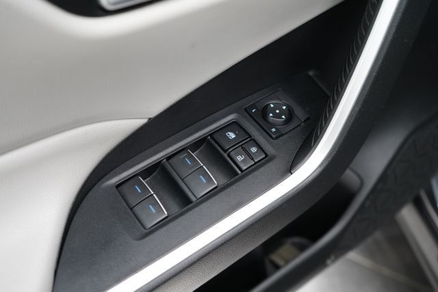 2022 Toyota RAV4 Hybrid XLE - 23080185 - 9
