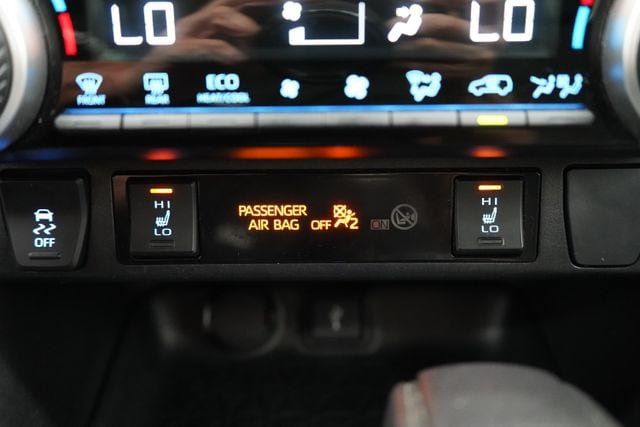 2022 Toyota RAV4 Hybrid XLE - 23080185 - 28