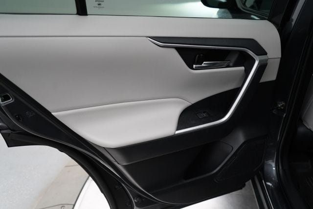 2022 Toyota RAV4 Hybrid XLE - 23080185 - 34