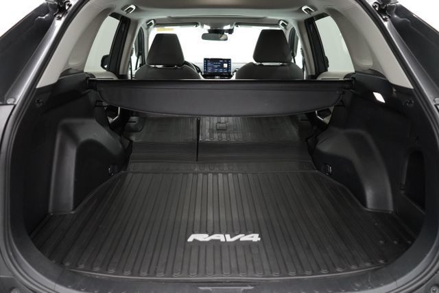 2022 Toyota RAV4 Hybrid XLE - 23080185 - 38