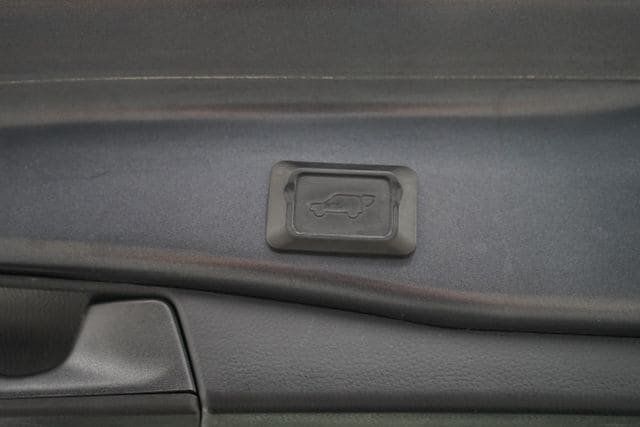 2022 Toyota RAV4 Hybrid XLE - 23080185 - 39