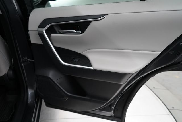 2022 Toyota RAV4 Hybrid XLE - 23080185 - 40