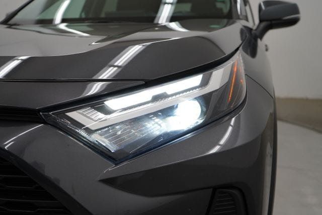 2022 Toyota RAV4 Hybrid XLE - 23080185 - 51