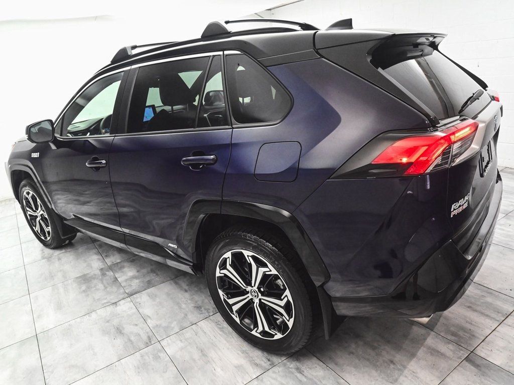 2022 Toyota RAV4 Prime XSE Premium photo 3
