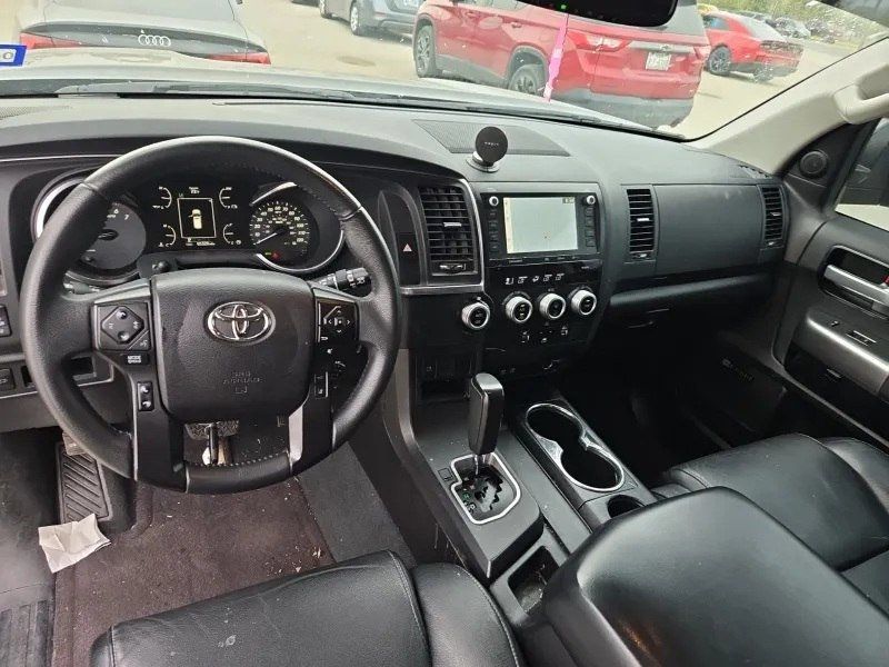 2022 Toyota Sequoia NIGHT SHADE PAK! CAPTIN CHAIRS! TEXAS OWNED! NO RUST NO RUST!  - 22954168 - 5