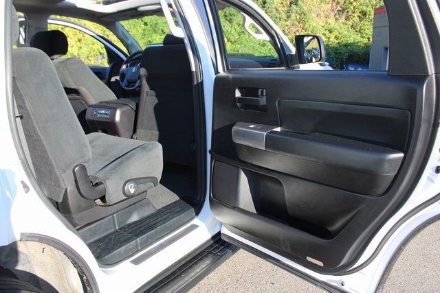 2022 Toyota Sequoia TRD Sport 4WD - 22898308 - 19