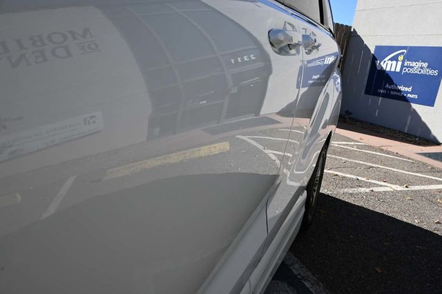 2022 Toyota Sienna LE AWD 8-Passenger - 22940397 - 35