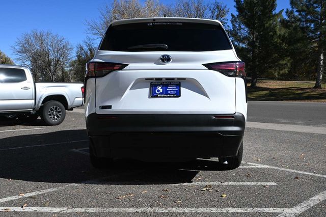 2022 Toyota Sienna LE AWD 8-Passenger - 22940397 - 6