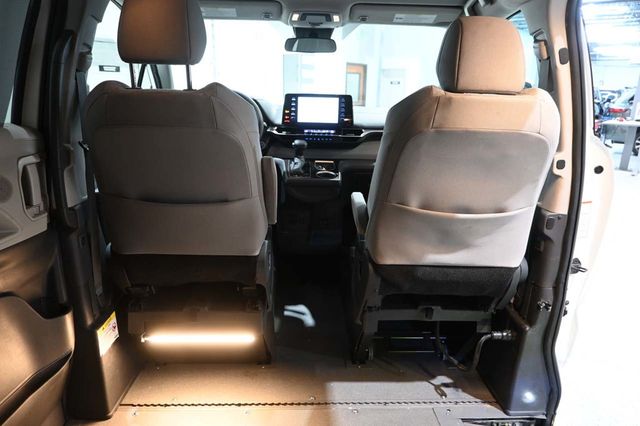 2022 Toyota Sienna LE AWD 8-Passenger - 23049424 - 19