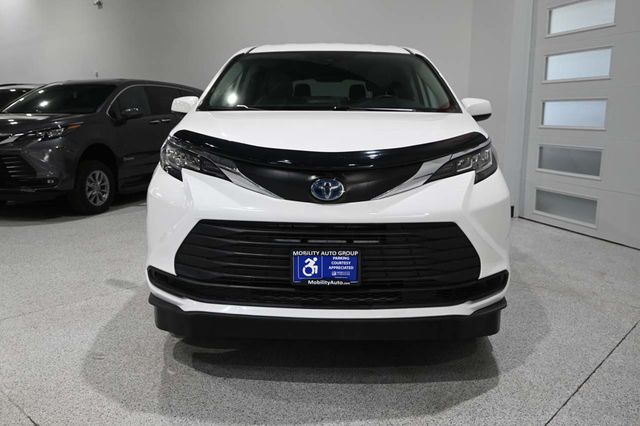 2022 Toyota Sienna LE AWD 8-Passenger - 23049424 - 3