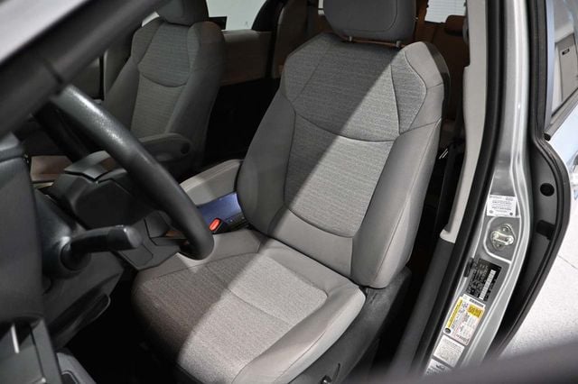 2022 Toyota Sienna LE AWD 8-Passenger - 23097362 - 13