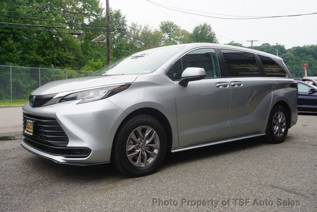 2022 Toyota Sienna LE FWD 8-Passenger HANDICAP EQUIPMENT  - 23059312 - 13