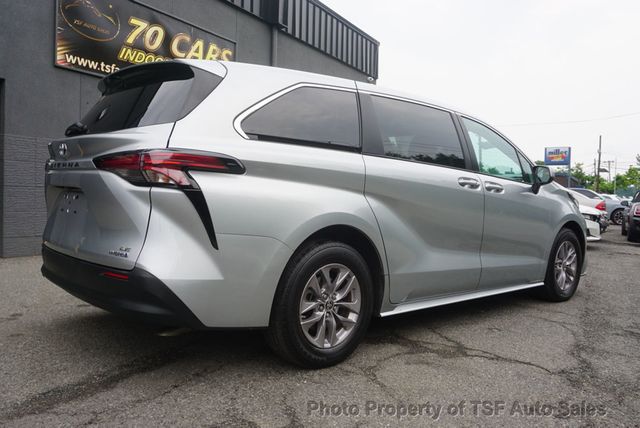 2022 Toyota Sienna LE FWD 8-Passenger HANDICAP EQUIPMENT  - 23059312 - 17