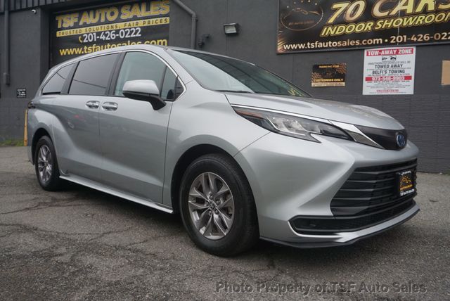 2022 Toyota Sienna LE FWD 8-Passenger HANDICAP EQUIPMENT  - 23059312 - 19