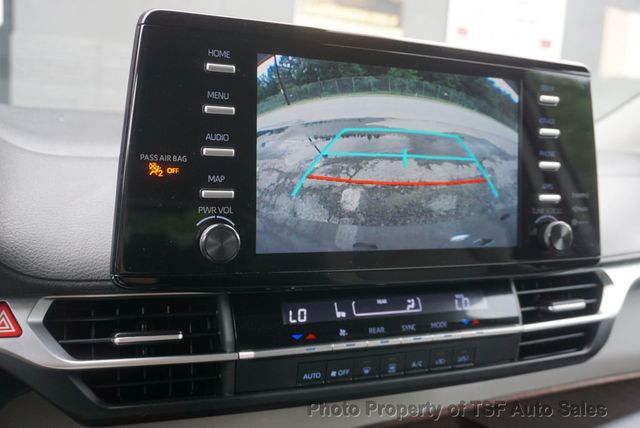 2022 Toyota Sienna LE FWD 8-Passenger HANDICAP EQUIPMENT  - 23059312 - 32