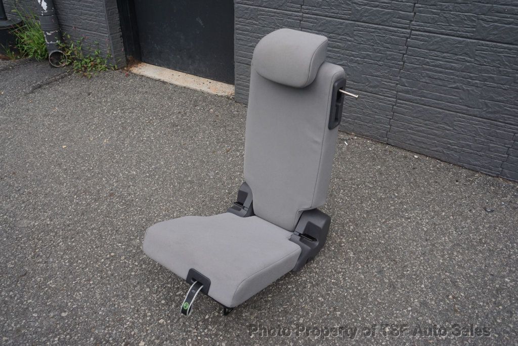 2022 Toyota Sienna LE FWD 8-Passenger HANDICAP EQUIPMENT  - 23059312 - 52