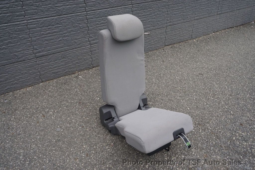 2022 Toyota Sienna LE FWD 8-Passenger HANDICAP EQUIPMENT  - 23059312 - 53