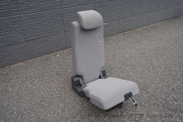 2022 Toyota Sienna LE FWD 8-Passenger HANDICAP EQUIPMENT  - 23059312 - 53