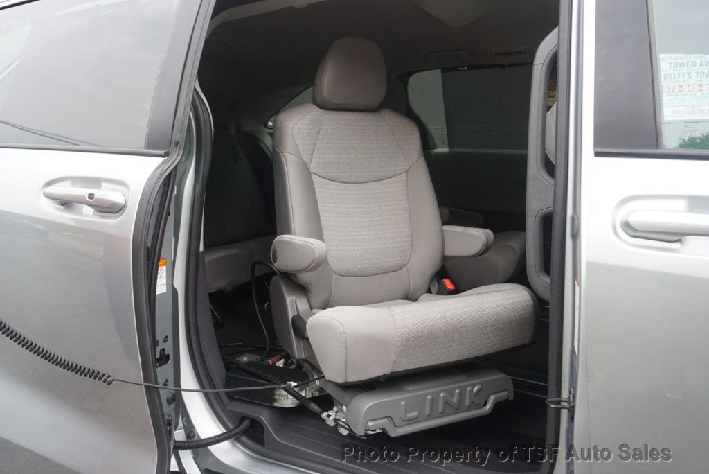 2022 Toyota Sienna LE FWD 8-Passenger HANDICAP EQUIPMENT  - 23059312 - 8