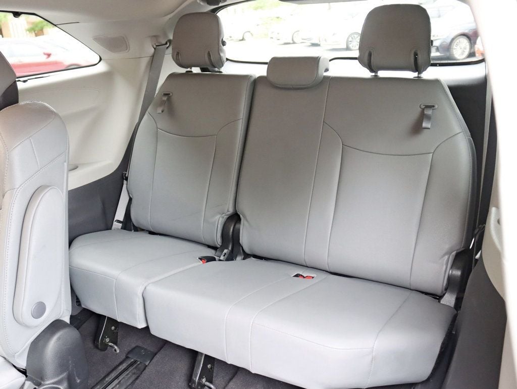 2022 Toyota Sienna Limited AWD 7-Passenger - 23039492 - 27