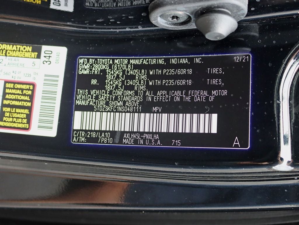 2022 Toyota Sienna Limited AWD 7-Passenger - 23039492 - 37