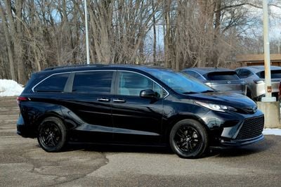 2022 Toyota Sienna - 5TDXSKFC4NS069302