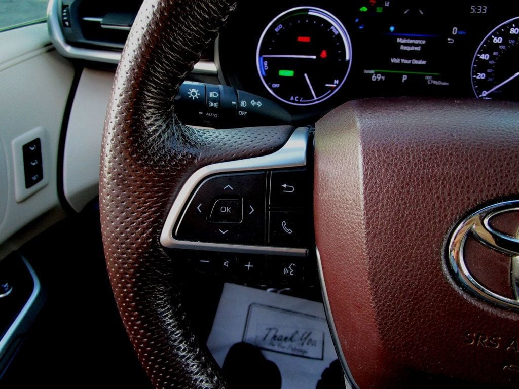 2022 Toyota Sienna Platinum AWD 7-Passenger - 22933551 - 22