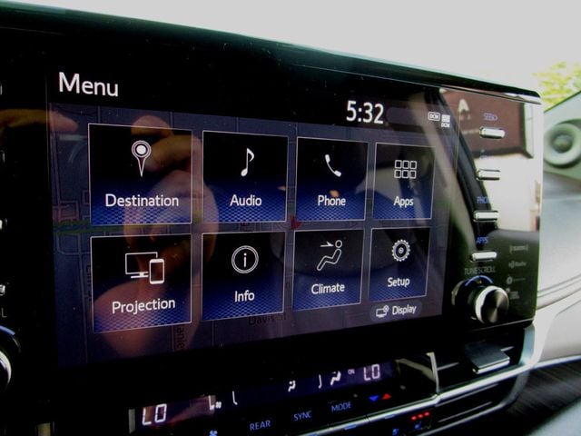 2022 Toyota Sienna Platinum AWD 7-Passenger - 22933551 - 27