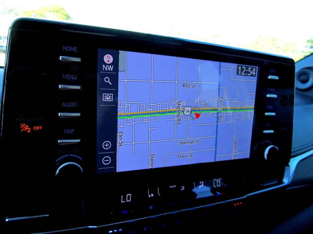 2022 Toyota Sienna Platinum AWD 7-Passenger - 22933551 - 3