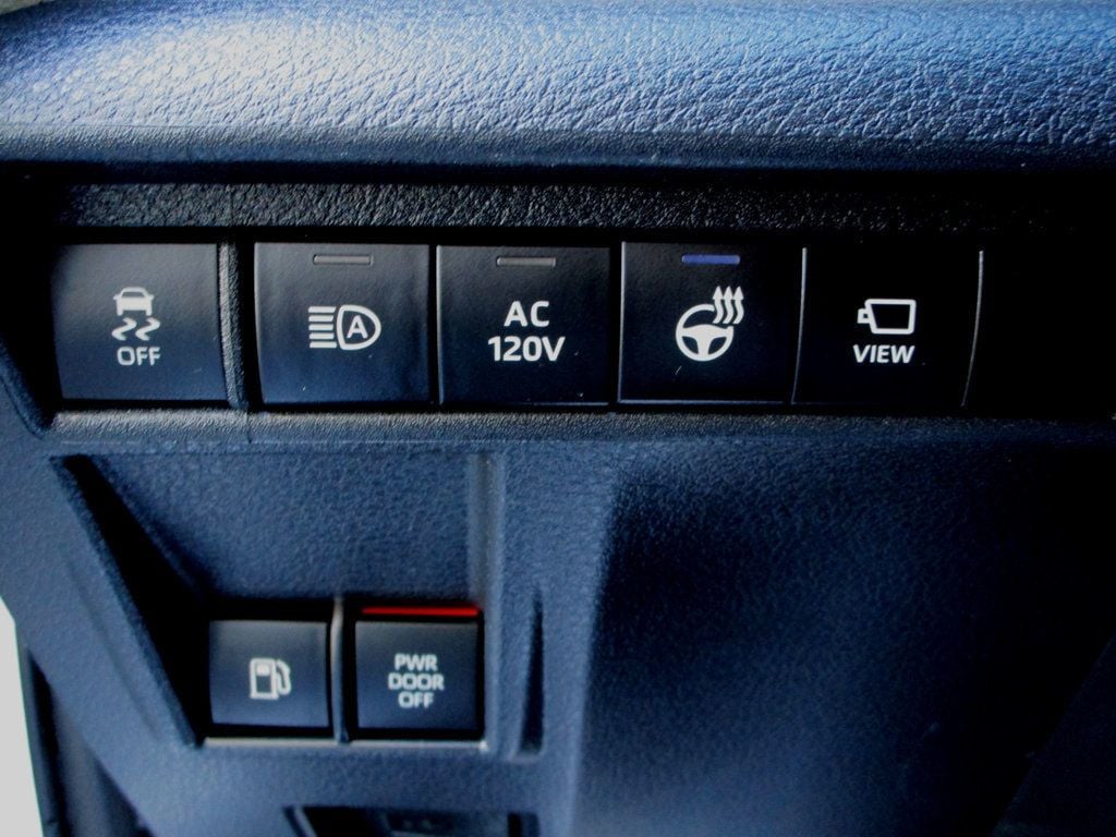 2022 Toyota Sienna Platinum AWD 7-Passenger - 22933551 - 39