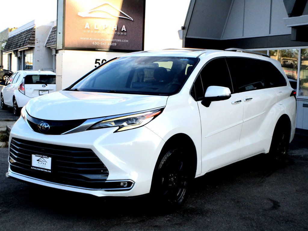 2022 Toyota Sienna Platinum AWD 7-Passenger - 22933551 - 4