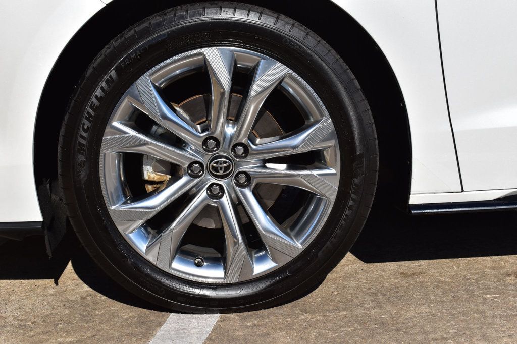 2022 Toyota Sienna Platinum FWD 7-Passenger - 22941146 - 10